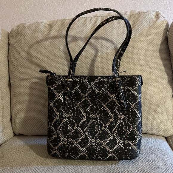 Anne Klein Small Shopper Perfect Tote - Picture 5 of 8